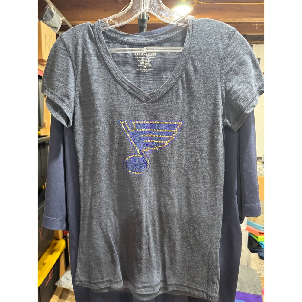 Soft As A‎ Grape St Louis Blues NHL Sequin Logo V-Neck T-Shirt Gray Womens Small